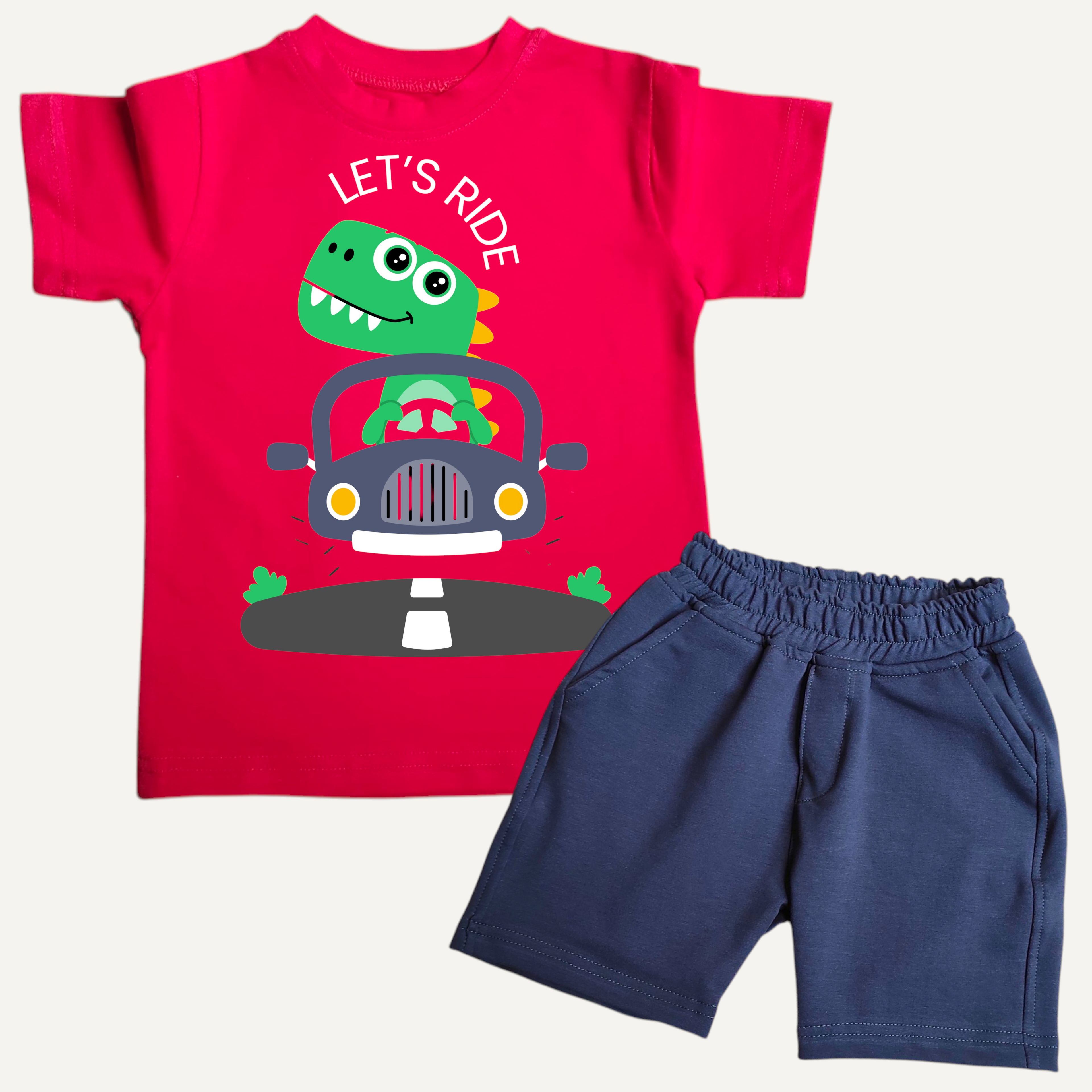 طقم احمر في رمادي غامق